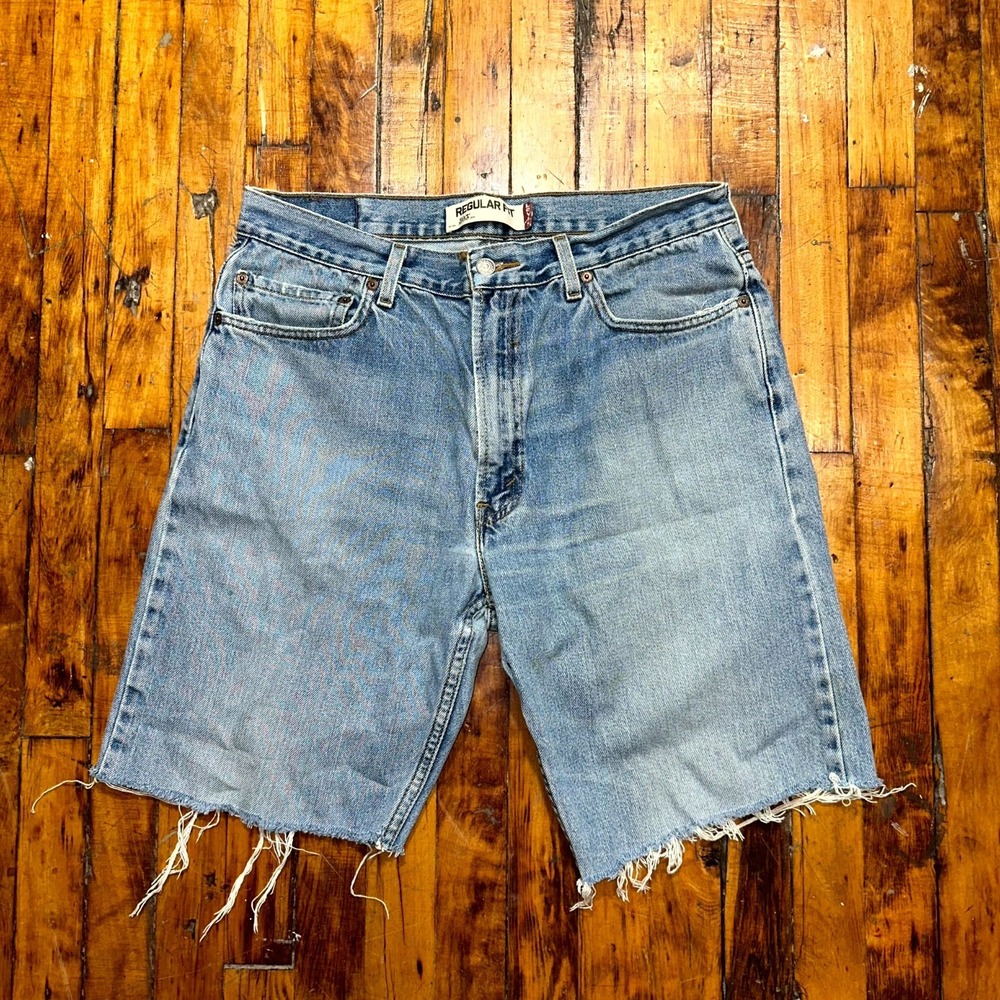 Levi's 505 Cutoff Shorts Men's 36x32 Blue Denim Regular‎ Fit Raw Hem Light Wash